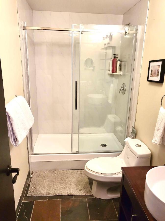 B&B Grand Rockies Resort 2Br 1Pullout Canmore Bagian luar foto