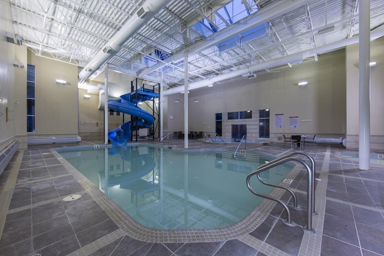 B&B Grand Rockies Resort 2Br 1Pullout Canmore Bagian luar foto